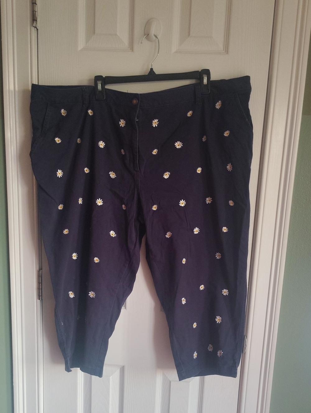 Woman Within Navy Capri Pants with White Daisy Embroidery